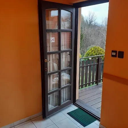 דירה Patri Apartmanhaz