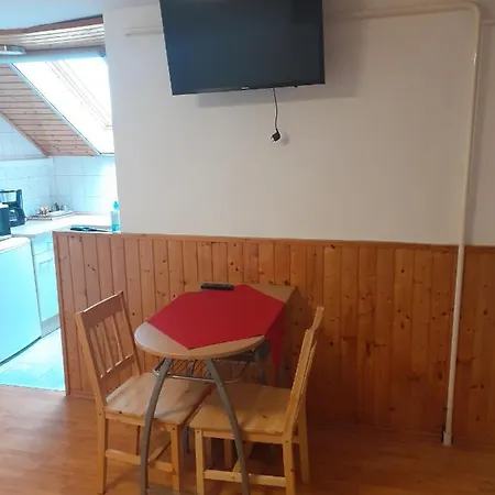Apartment Patri Apartmanhaz Keszthely