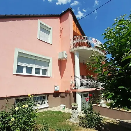 Patri Apartmanhaz Apartment *
