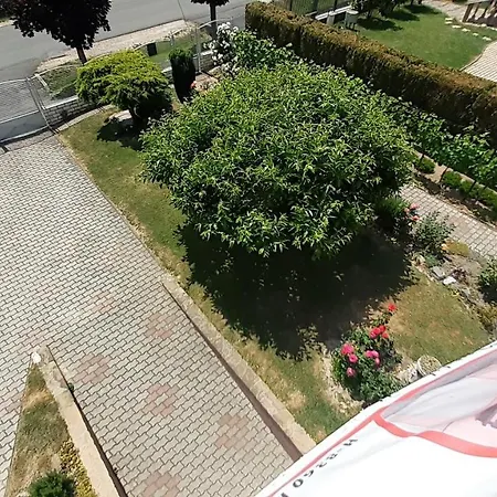 Patri Apartmanhaz *