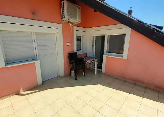 Apartament Patri Apartmanhaz