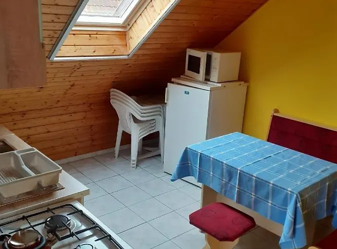 דירה Patri Apartmanhaz קסזטלי