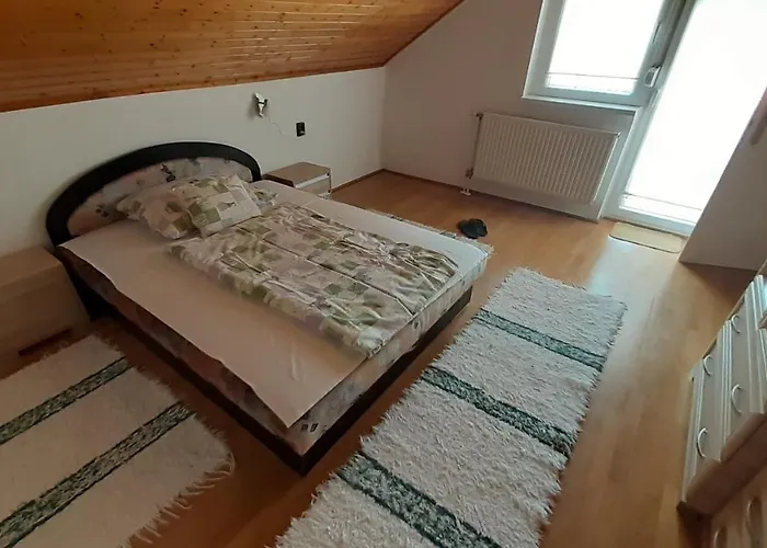 דירה Patri Apartmanhaz *