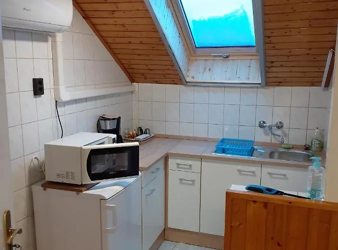 Patri Apartmanhaz דירה קסזטלי